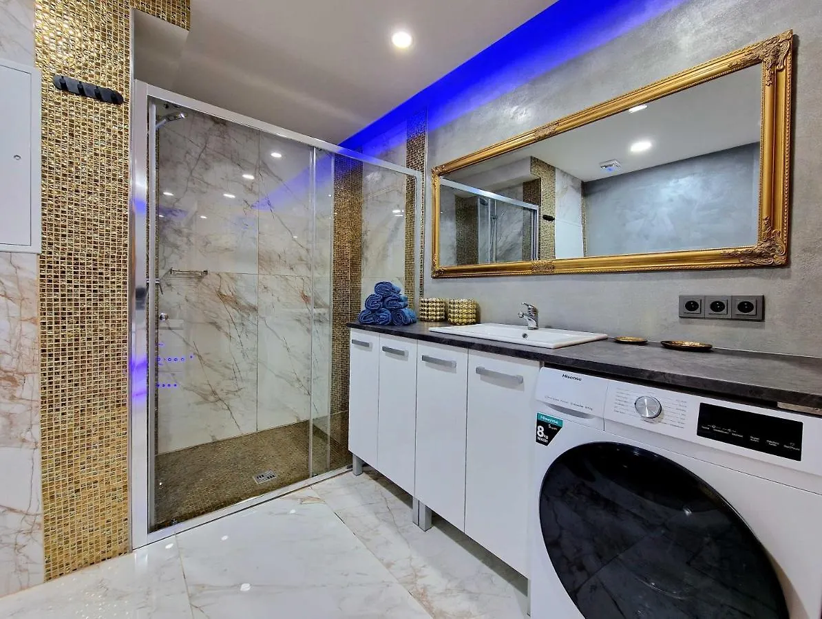 Wellness Gold Apartment With Private Sauna & Jacuzzi Prague 0*,